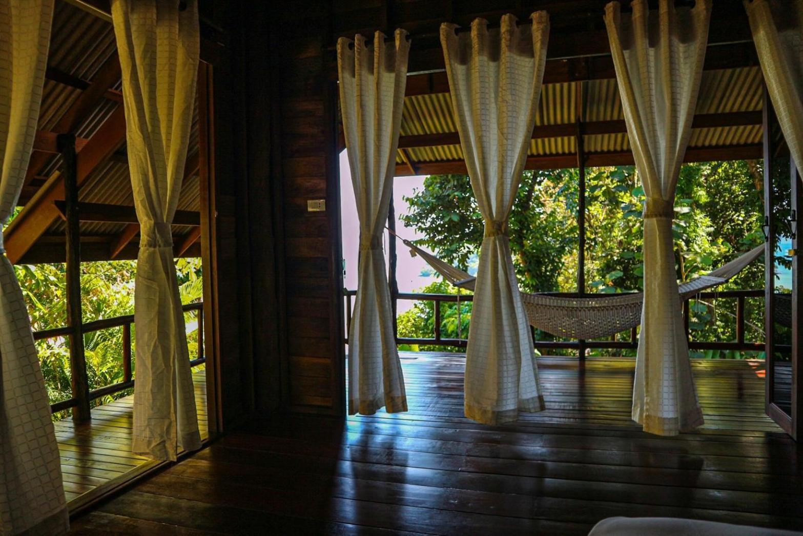 Hillhouse - Koh Yao Noi Bed & Breakfast Bagian luar foto