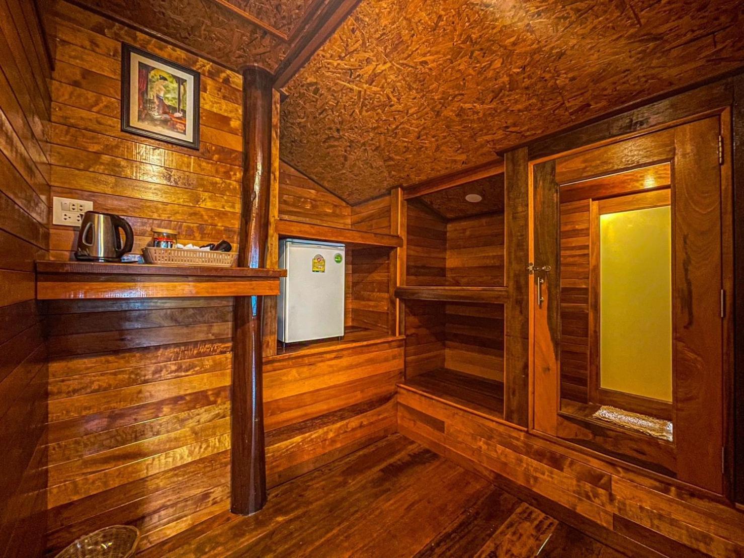 Hillhouse - Koh Yao Noi Bed & Breakfast Bagian luar foto