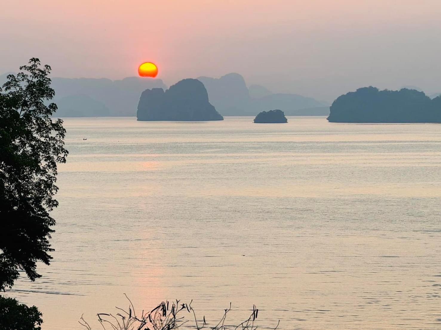 Hillhouse - Koh Yao Noi Bed & Breakfast Bagian luar foto